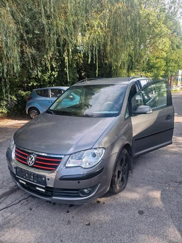 Grau Gebraucht 2007 VW Touran Van / Kleinbus | 3.350 € (Guter Preis) - Bild 1/4