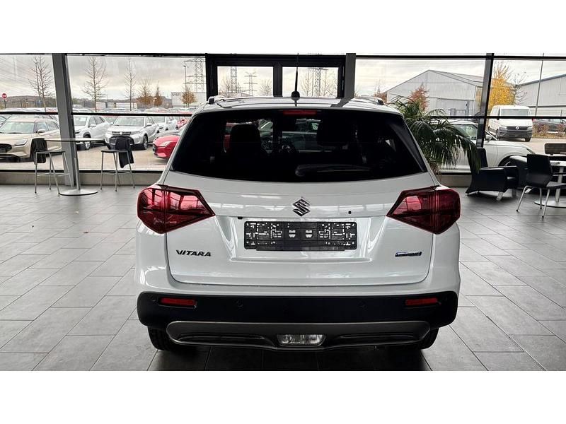Gebraucht Suzuki Vitara Comfort 110 PS (80 kW) 2025 Cool white pearl metallic SUV