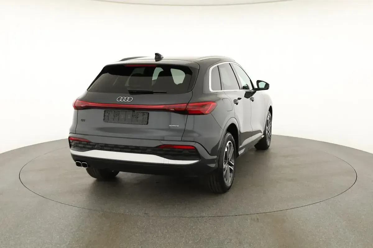 Gebraucht Audi Q5 Ambiente 204 PS (150 kW) 2025 Tamboragrau metallic SUV
