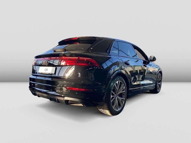 Neu Audi Q8 Ambiente 394 PS (289 kW) 2026 Mythosschwarz metallic SUV