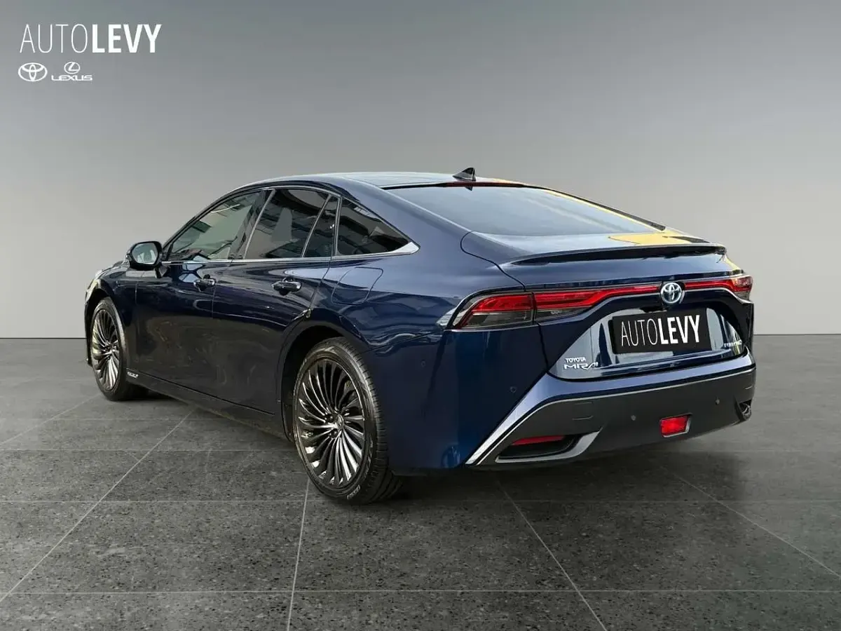 Gebraucht Toyota Mirai Advance 182 PS (133 kW) 2021 Regentblau mica Limousine