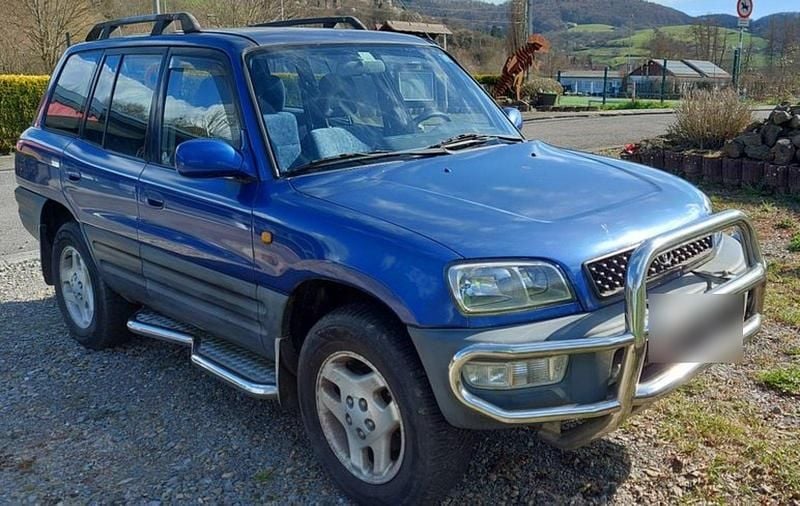 Gebraucht Toyota RAV4 126 PS (92 kW) 1998 Blau SUV