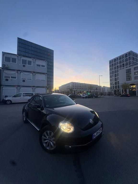 Gebraucht VW Beetle 105 PS (77 kW) 2012 Schwarz Kleinwagen