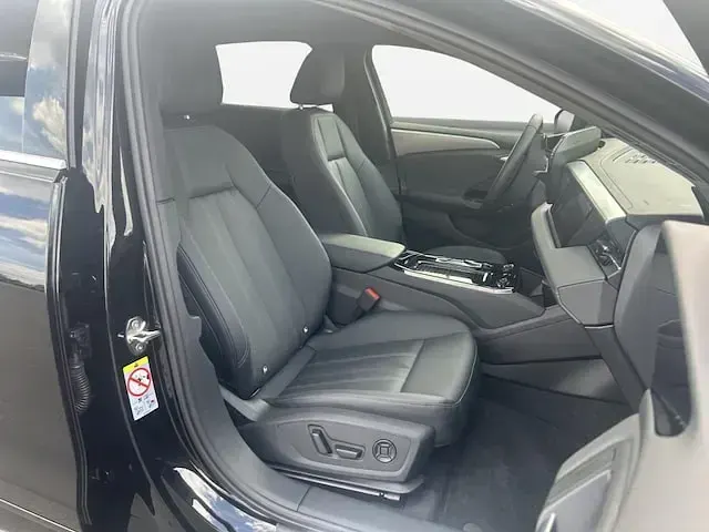 Gebraucht Audi e-tron Sportback Performance 269 kW (367 PS) 2025 Mythosschwarz metallic SUV