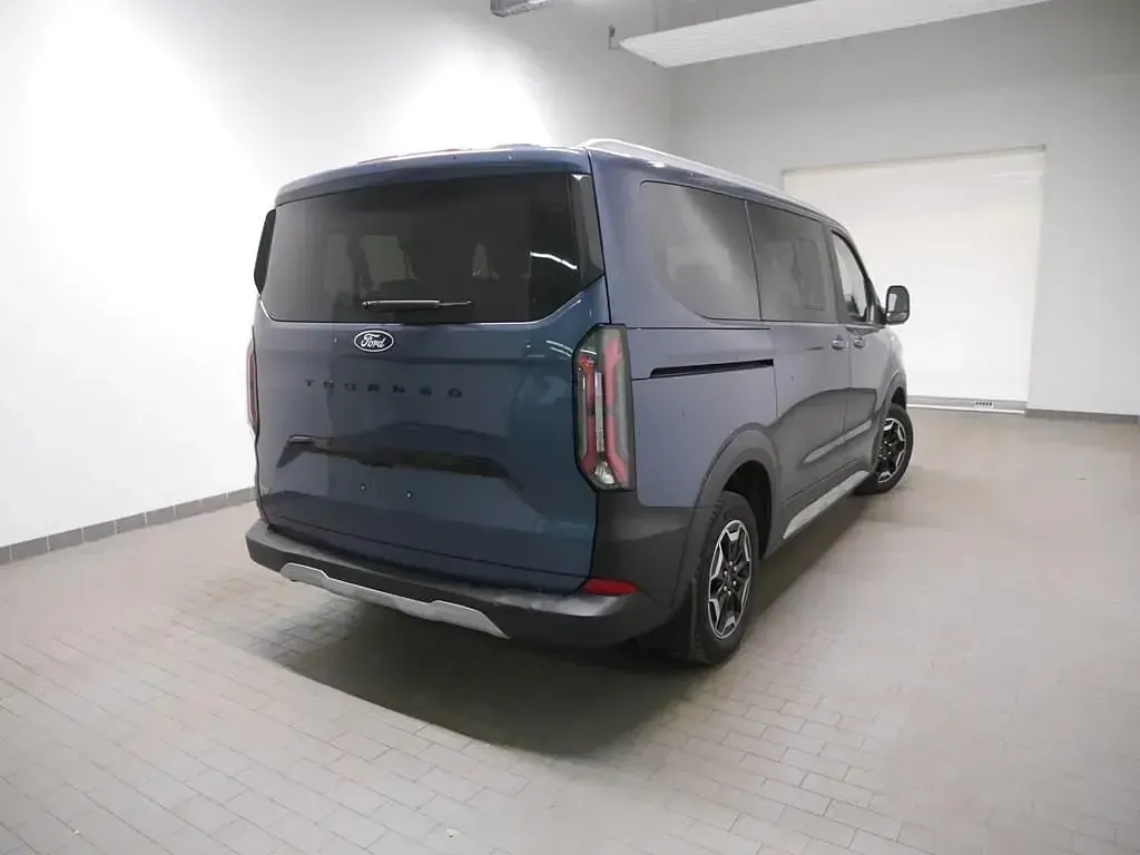 Gebraucht Ford Tourneo Active 232 PS (170 kW) 2025 Blau Van / Kleinbus