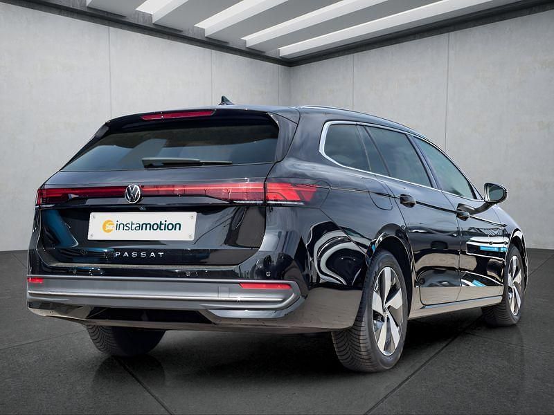 Gebraucht VW Passat 150 PS (110 kW) 2025 Schwarz Kombi