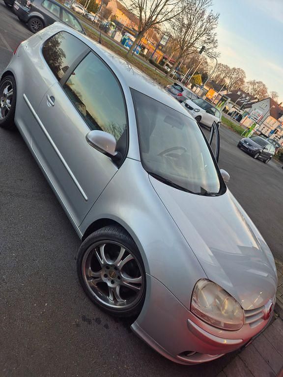 Silber Gebraucht 2007 VW Golf Limousine | 2.990 € (Guter Preis) - Bild 1/4