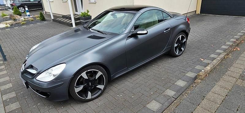 Schwarz Gebraucht 2007 Mercedes SLK200 Cabrio | 8.350 € (Guter Preis) - Bild 1/4