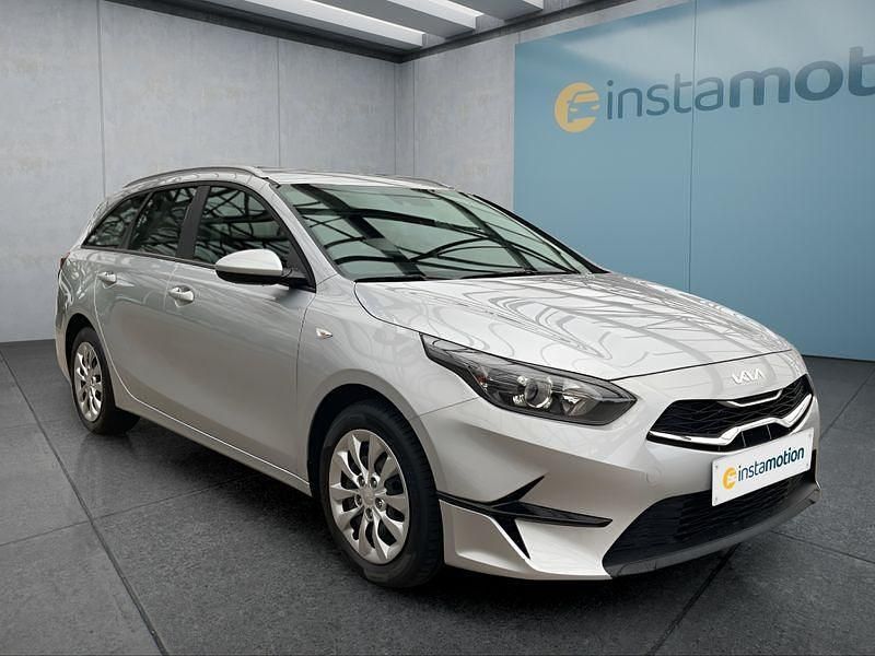 Gebraucht Kia Ceed 101 PS (74 kW) 2023 Silber Kleinwagen