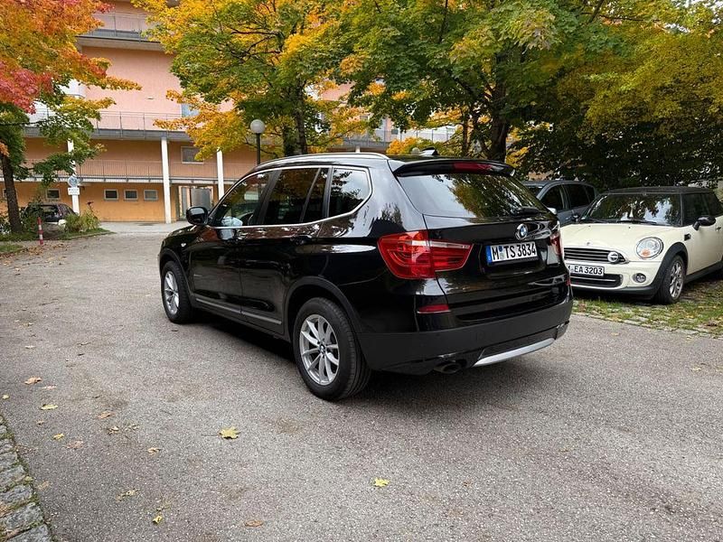 Gebraucht BMW X3 184 PS (135 kW) 2011 Schwarz SUV