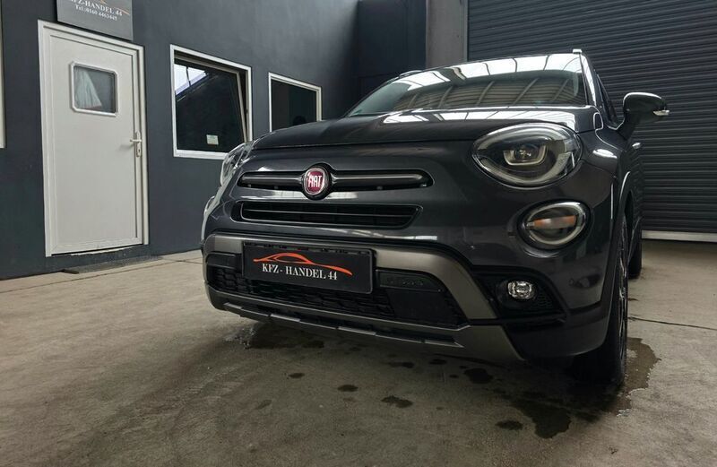 Grau Gebraucht 2020 Fiat 500X Cross SUV | 15.450 € (Fairer Preis) - Bild 1/4