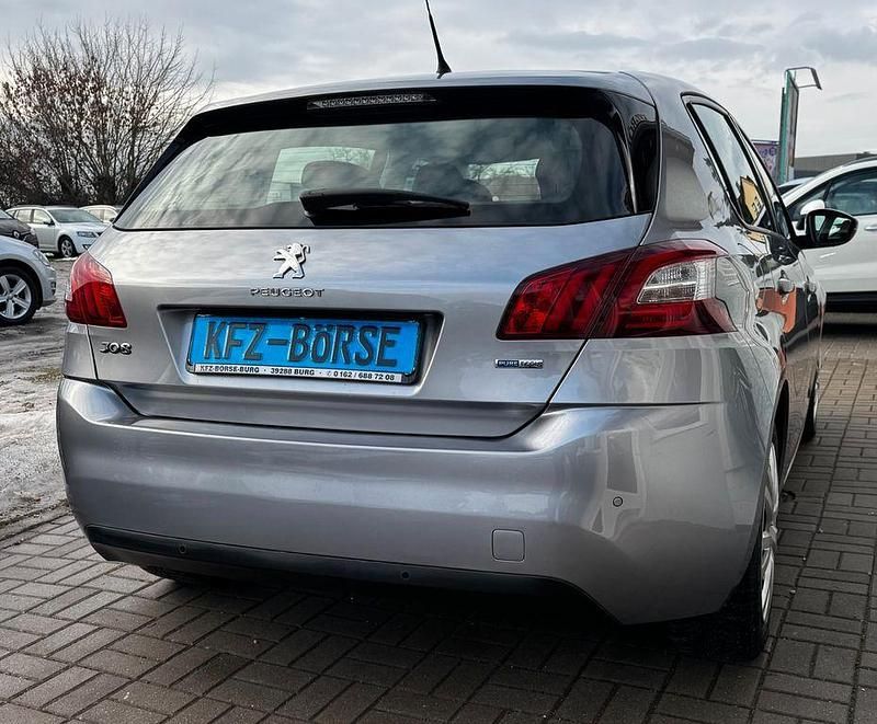 Gebraucht Peugeot 308 Active 131 PS (96 kW) 2018 Grau Limousine