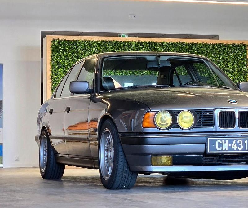 Gebraucht BMW 525 192 PS (141 kW) 1993 Schwarz Limousine