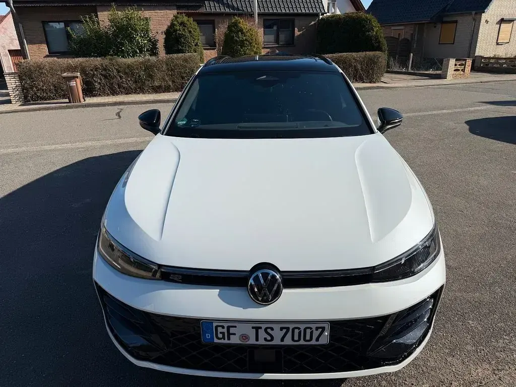 Occasion VW Passat R-line 272 ch (200 kW) 2025 Blanc Break