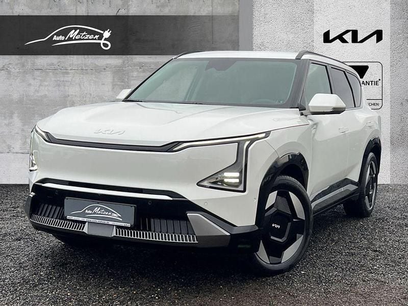 Second-hand Kia EV5 Earth 160 kW (218 CP) 2026 Alb SUV
