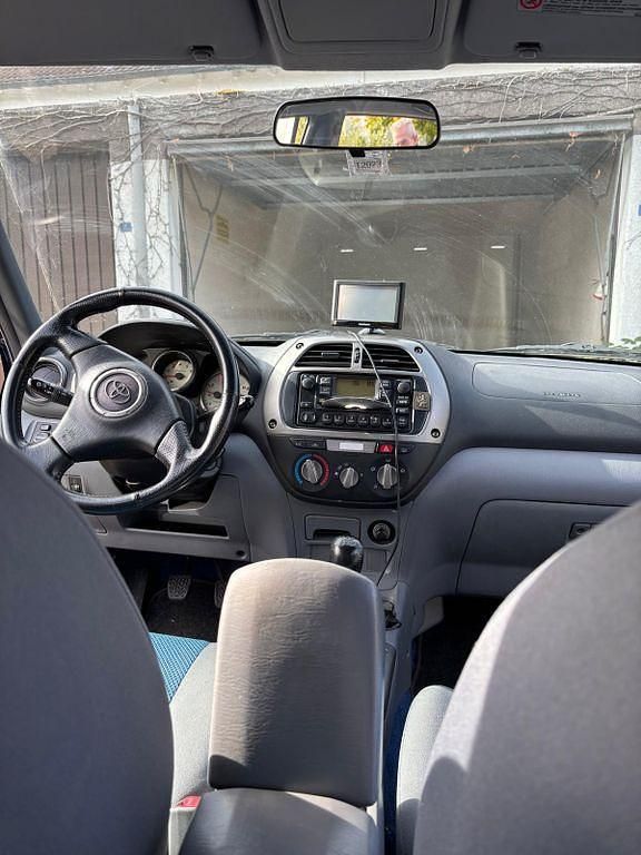 Gebraucht Toyota RAV4 125 PS (91 kW) 2003 Blau SUV