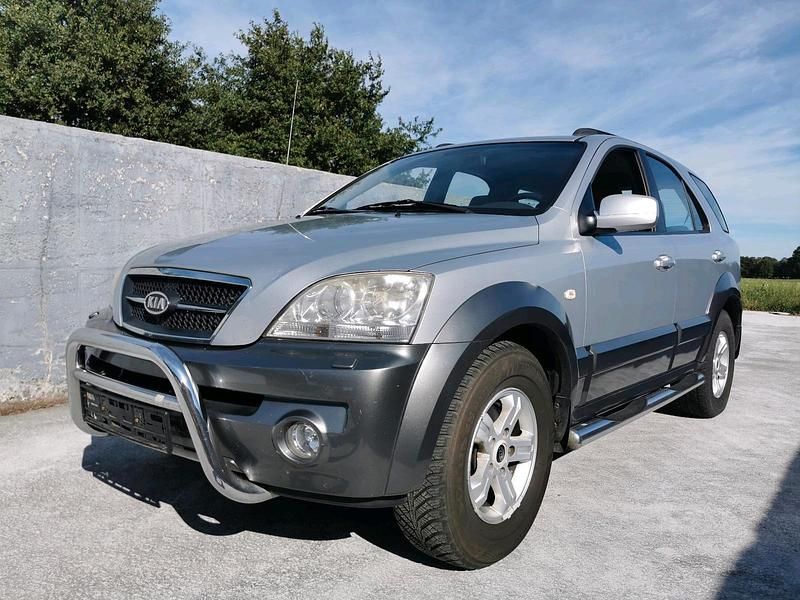 Silber Gebraucht 2004 Kia Sorento SUV | 3.500 € (Fairer Preis) - Bild 1/4