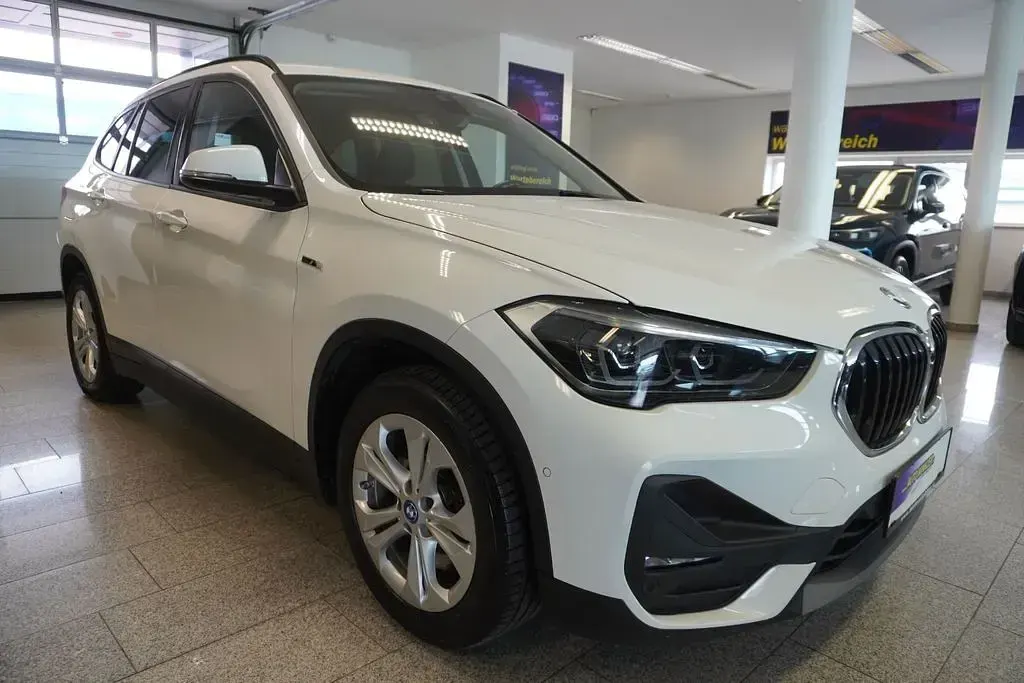 Gebraucht BMW X1 220 PS (161 kW) 2022 Weiß SUV