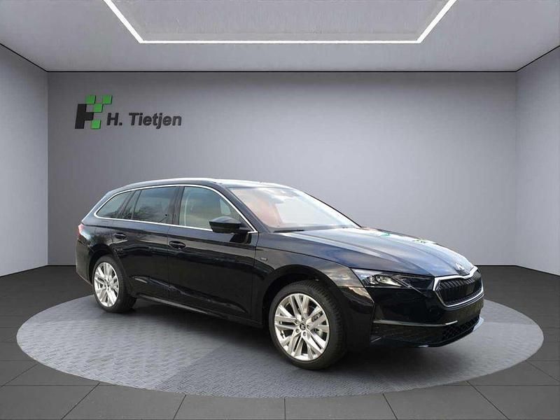 Gebraucht Skoda Octavia Tour 150 PS (110 kW) 2024 Grau Kombi