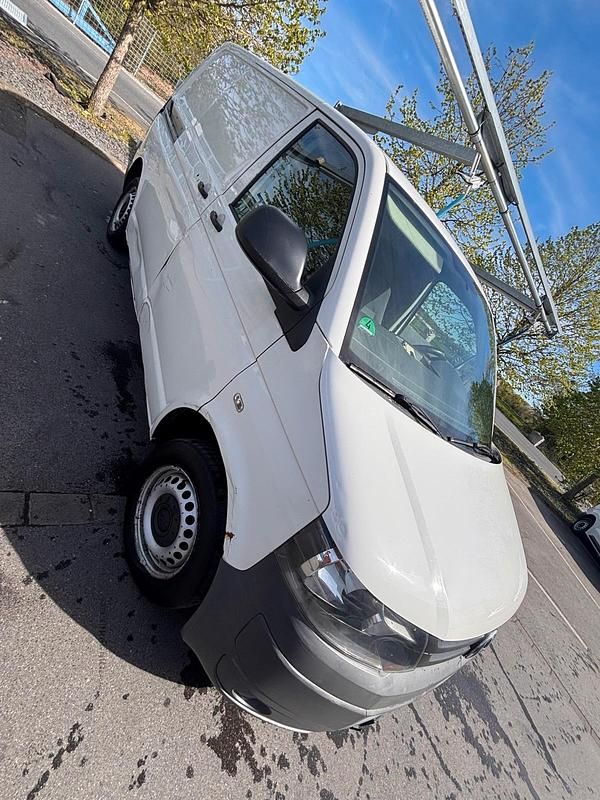 Gebraucht VW Transporter 105 PS (77 kW) 2011 Van