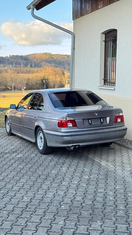 Gebraucht BMW 523 170 PS (125 kW) 1998 Limousine