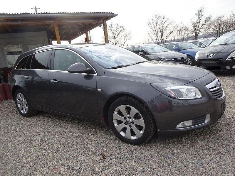 Gebraucht Opel Insignia Innovation 220 PS (161 kW) 2012 Grau Kombi