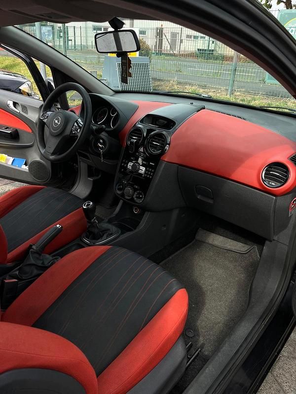 Gebraucht Opel Corsa 80 PS (58 kW) 2009 Schwarz Kleinwagen