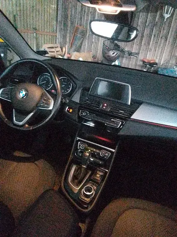Gebraucht BMW 218 Active Tourer Advantage 150 PS (110 kW) 2017 Grau Van / Kleinbus