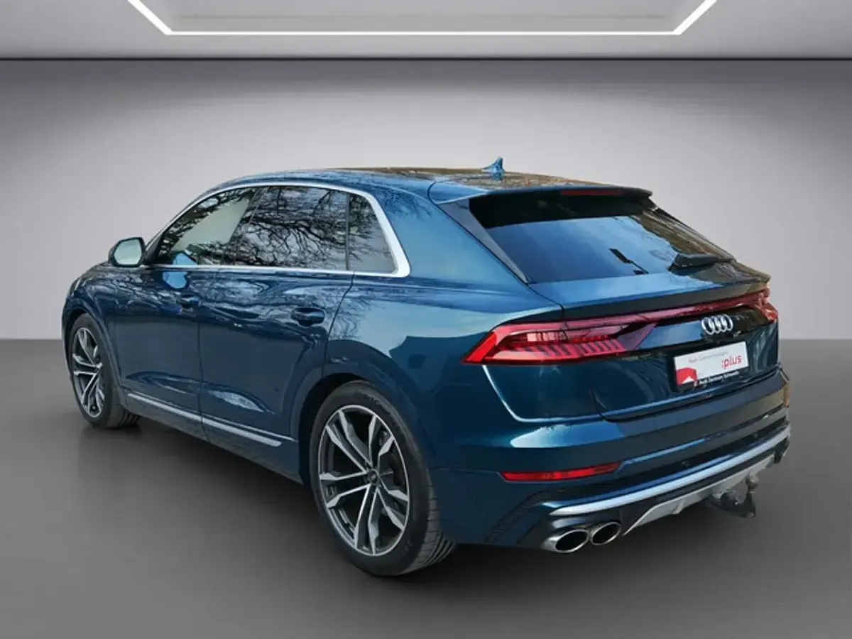 Gebraucht Audi SQ8 Sport 507 PS (372 kW) 2022 Galaxisblau SUV