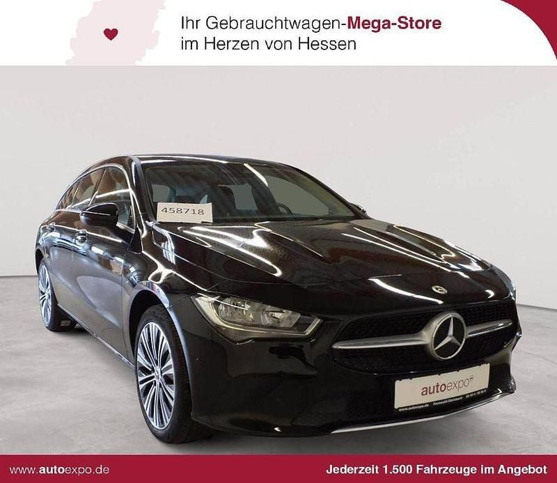 Schwarz Gebraucht 2022 Mercedes CLA250e Shooting Brake Kombi | 26.389 € (Superpreis) - Bild 1/4