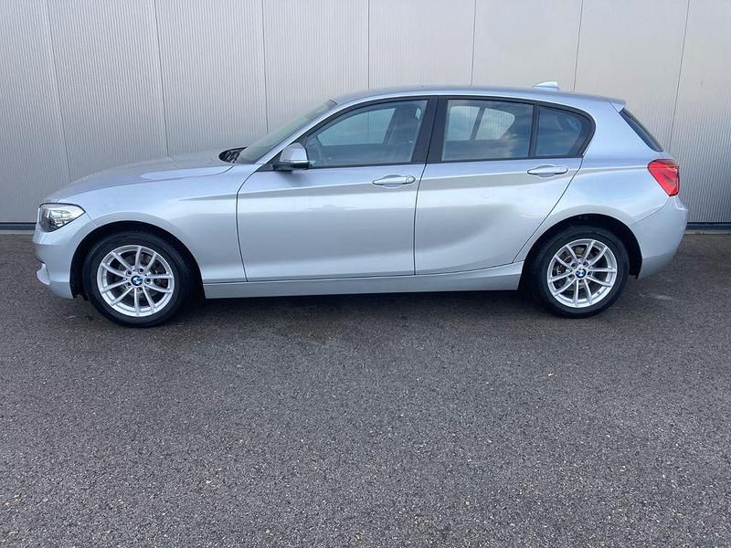 Gebraucht BMW 118 Advantage 136 PS (100 kW) 2015 Silber Kleinwagen