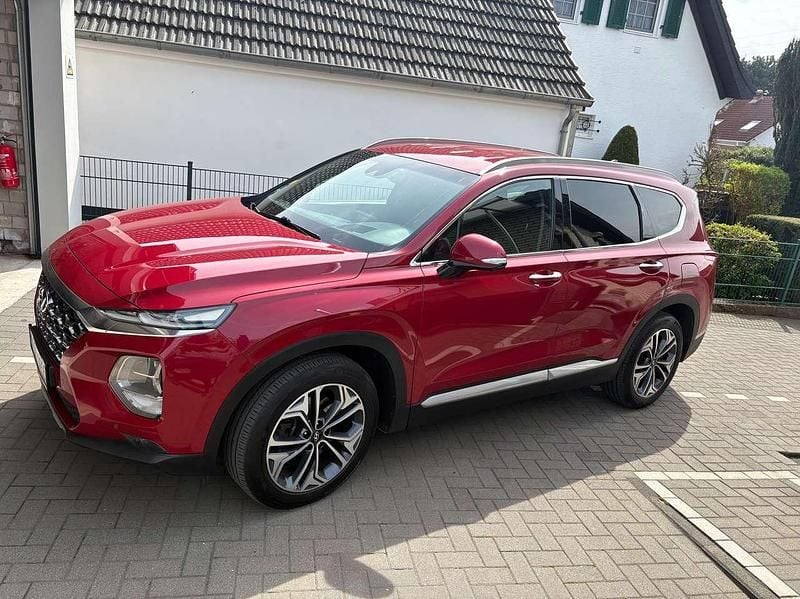 Gebraucht Hyundai Santa Fe Premium 200 PS (147 kW) 2019 Rot SUV