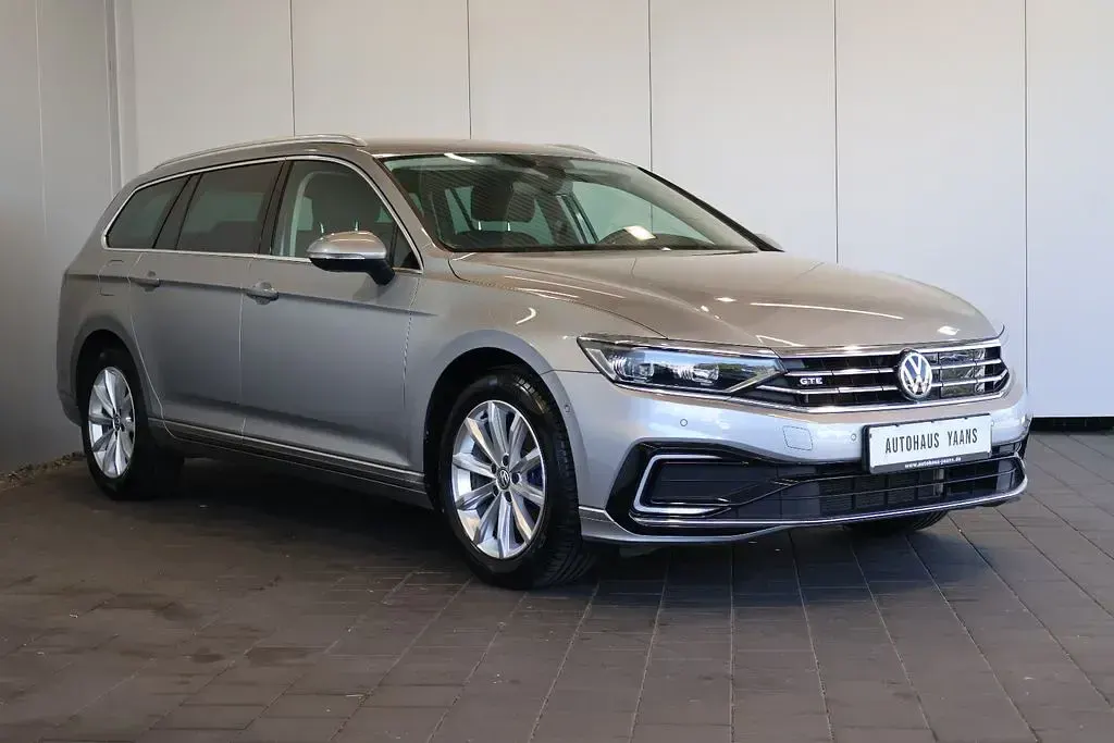 Gebraucht VW Passat GTE 218 PS (160 kW) 2020 Silber Limousine