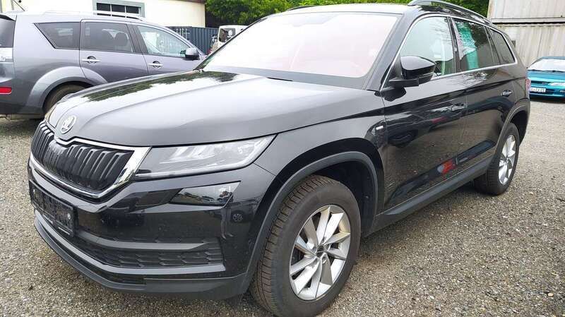 Schwarzmagic perleffekt Gebraucht 2020 Skoda Kodiaq Drive SUV | 23.990 € (Guter Preis) - Bild 1/2