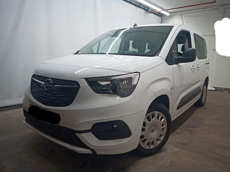 Jade weiss/arktis weiss Gebraucht 2021 Opel Combo Life Edition+ Limousine | 11.970 € (Superpreis) - Bild 1/4
