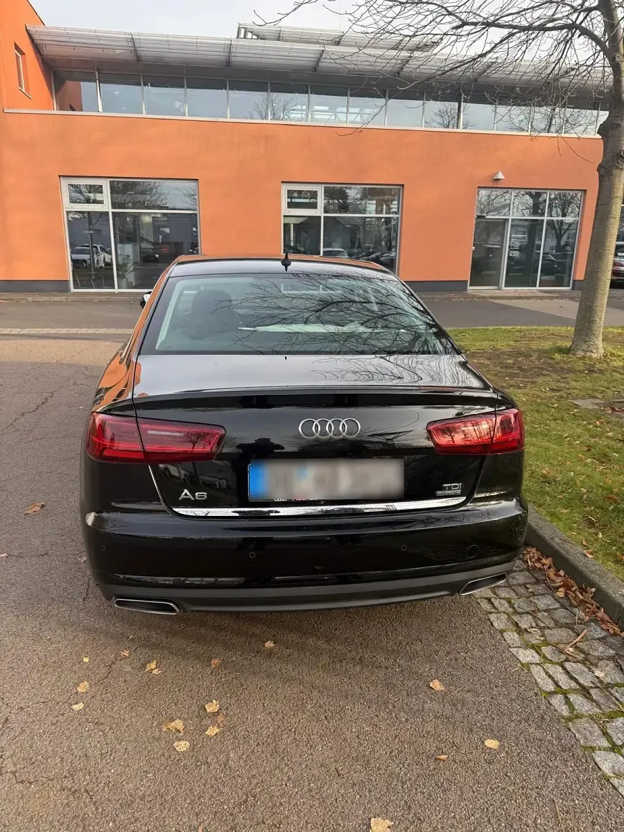 Second-hand Audi A6 216 CP (158 kW) 2015 Negru Berlinǎ