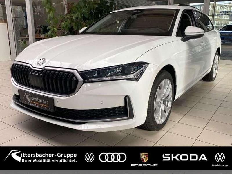 Purity weiss Gebraucht 2025 Skoda Superb Selection Kombi | 36.990 € (Guter Preis) - Bild 1/4