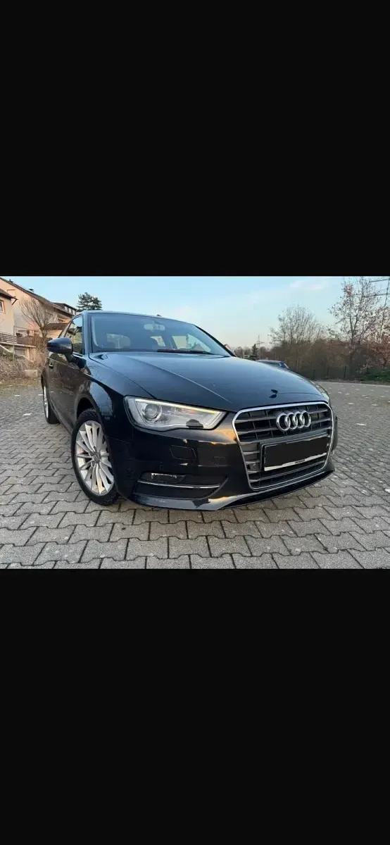 Gebraucht Audi A3 105 PS (77 kW) 2013 Schwarz Kleinwagen
