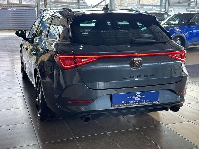 Gebraucht Cupra Leon VZ 245 PS (180 kW) 2024 Grau magnetic tech (metallic) Kombi