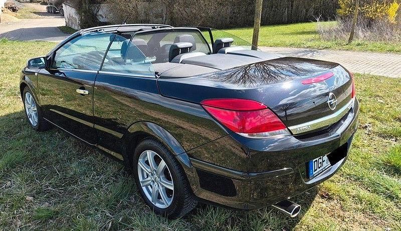 Gebraucht Opel Astra Cabriolet Cosmo 150 PS (110 kW) 2008 Schwarz Cabrio
