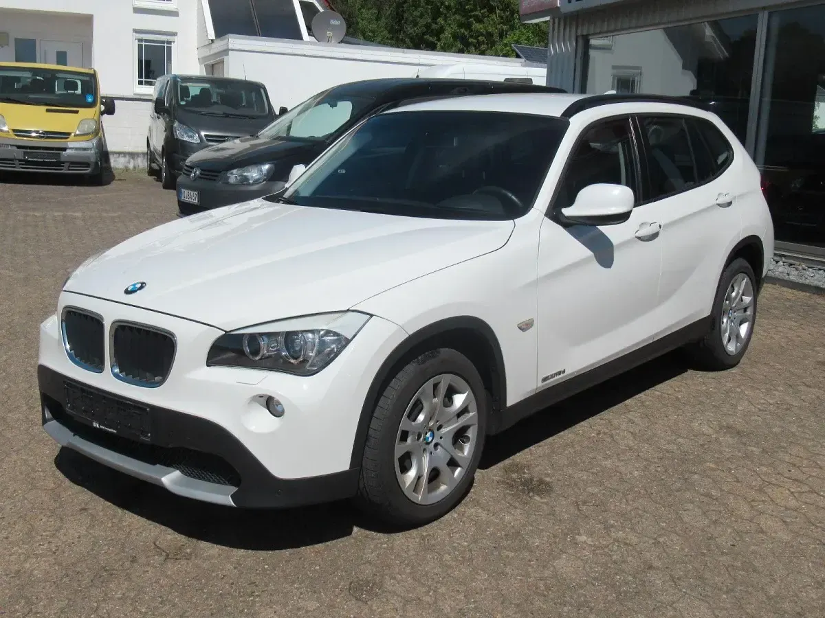Gebraucht BMW X1 Sport Line 143 PS (105 kW) 2011 Weiß SUV