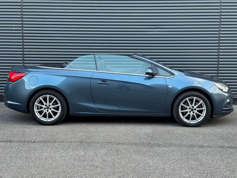 Gebraucht Opel Cascada Innovation 140 PS (102 kW) 2014 Blau Cabrio