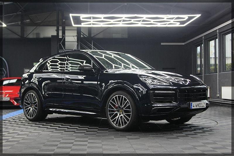 Blau Gebraucht 2021 Porsche Cayenne SUV | 75.999 € (Fairer Preis) - Bild 1/4