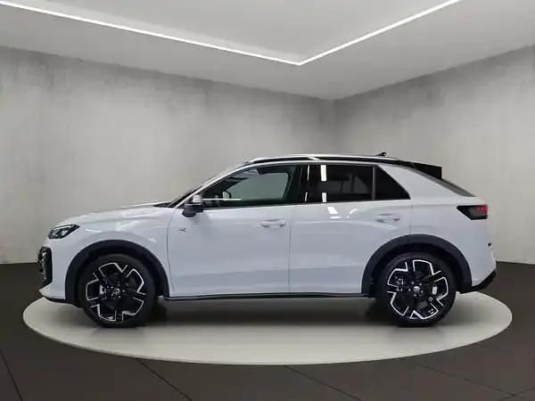 Neu VW T-Roc 150 PS (110 kW) 2026 Pure white / schwarz SUV