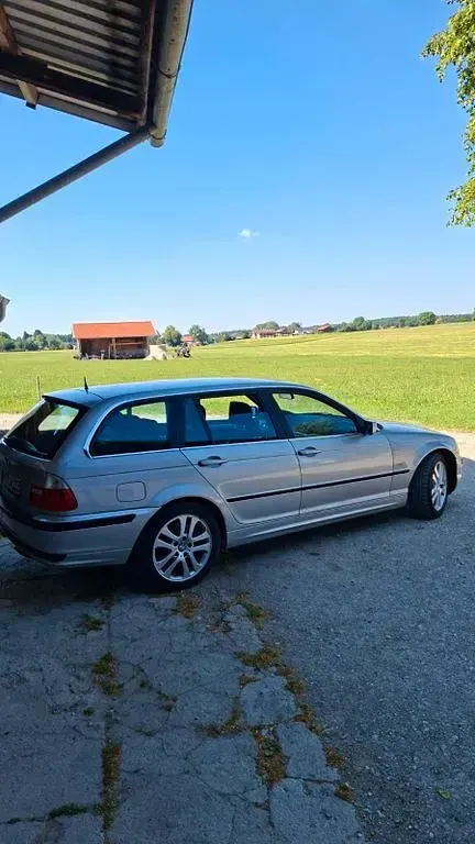 Gebraucht BMW 330 231 PS (169 kW) 2001 Silber Kombi