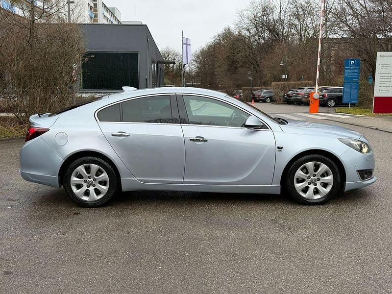 Gebraucht Opel Insignia Innovation 170 PS (125 kW) 2017 Blau Limousine
