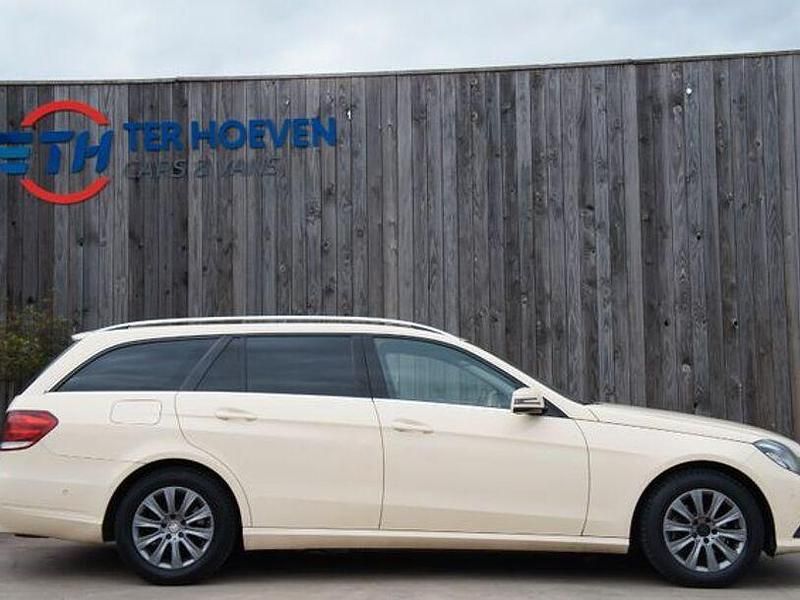 Gebraucht Mercedes E200 136 PS (100 kW) 2014 Beige Kombi