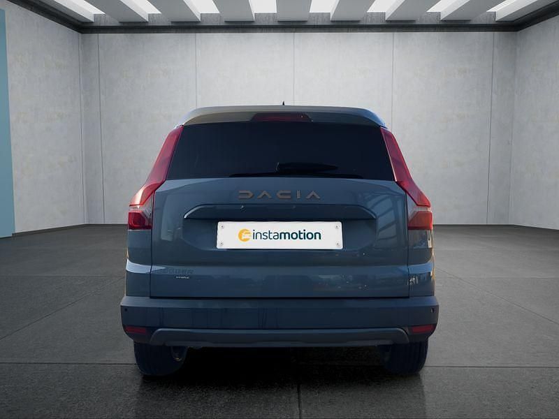 Gebraucht Dacia Jogger 141 PS (103 kW) 2025 Grau Van / Kleinbus