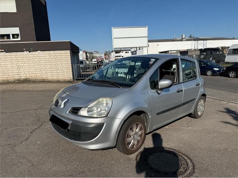 Gebraucht Renault Modus 75 PS (55 kW) 2009 Silber Van / Kleinbus