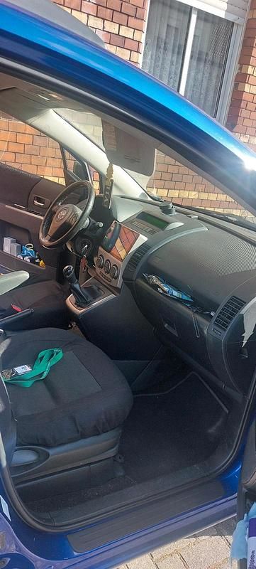 Second-hand Mazda 5 140 CP (102 kW) 2009 Albastru Monovolum